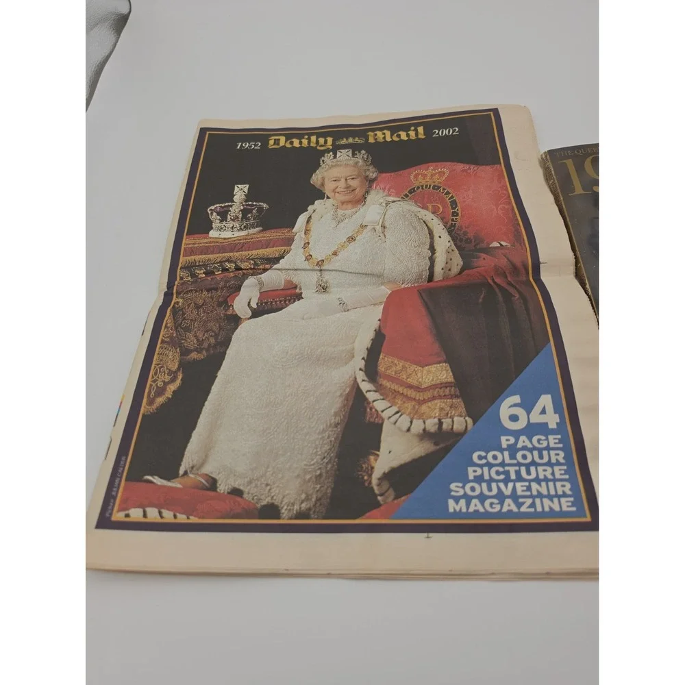 Daily Mail Souvenir Edition Queen Elizabeth & Official Souvenir Proram 1952-2002